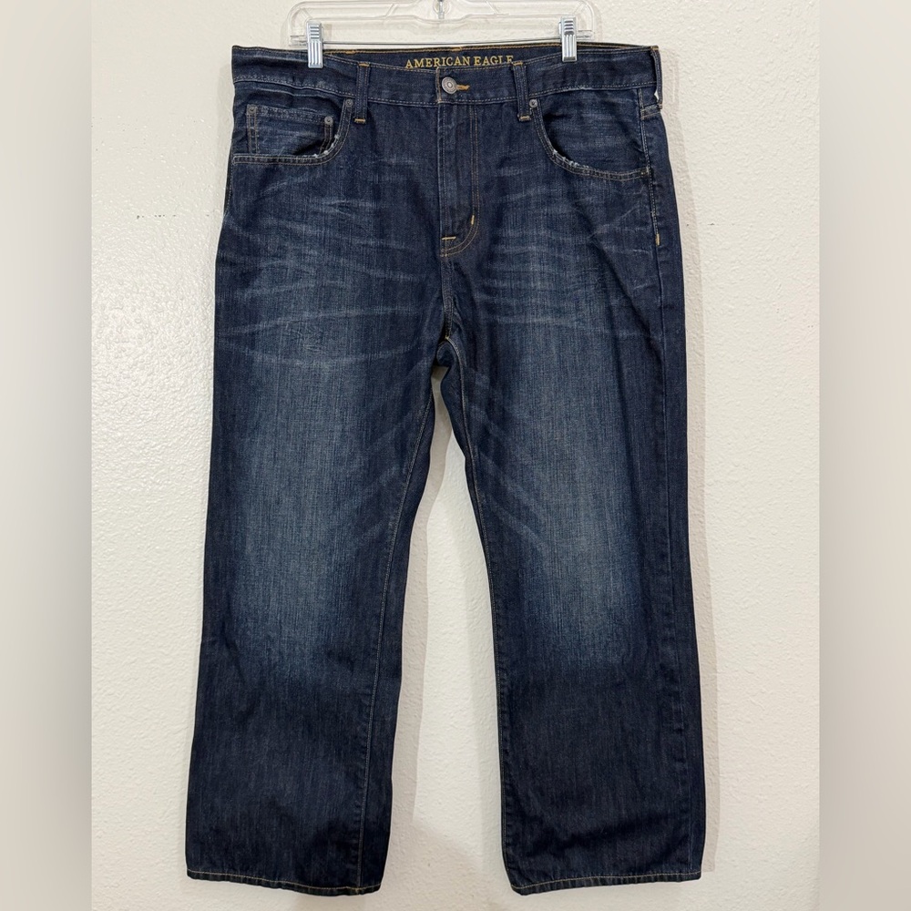 American Eagle men's relaxed bootcut jeans in a dark wash denim 38 x 30